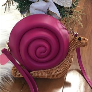 Kate spade scarlet snail wicker crossbody